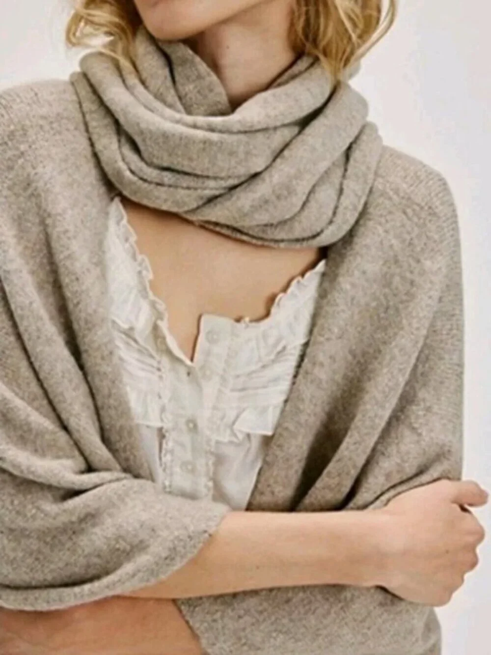 FREE PEOPLE Ellie Scarf Wrap in Oatmeal One Size OS NWT